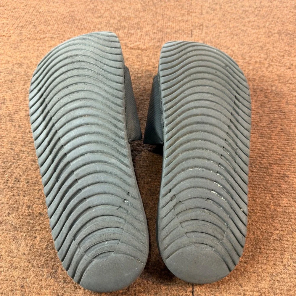 Nike gym fit comfy Kawa Shower Slide Mens 12 Black Athletic Sandals 832646-012